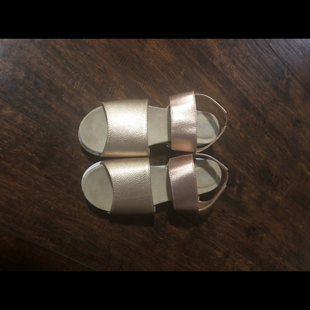 Women’s shoe